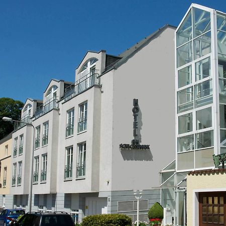 Hotel Am Schlosspark , Wiesbaden Exterior photo
