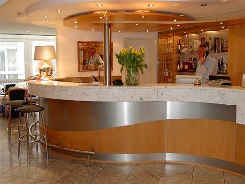 Hotel Am Schlosspark , Wiesbaden Interior photo